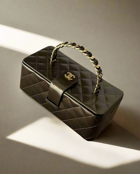 Chanel makeup bag 22cm