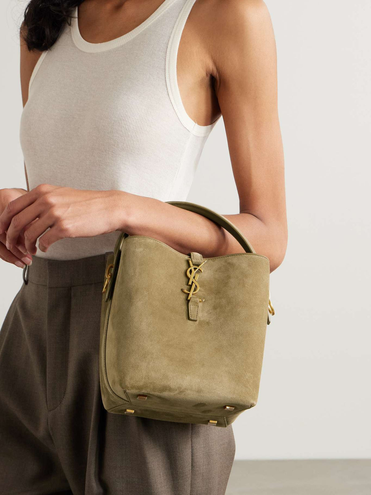 SAINT LAURENT
Le 37 small suede bucket bag
