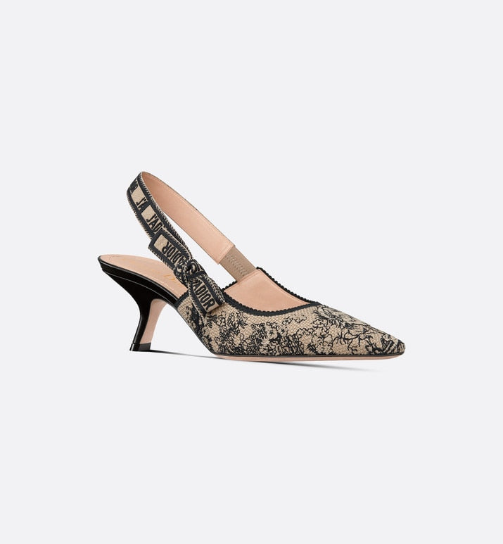Dior pump