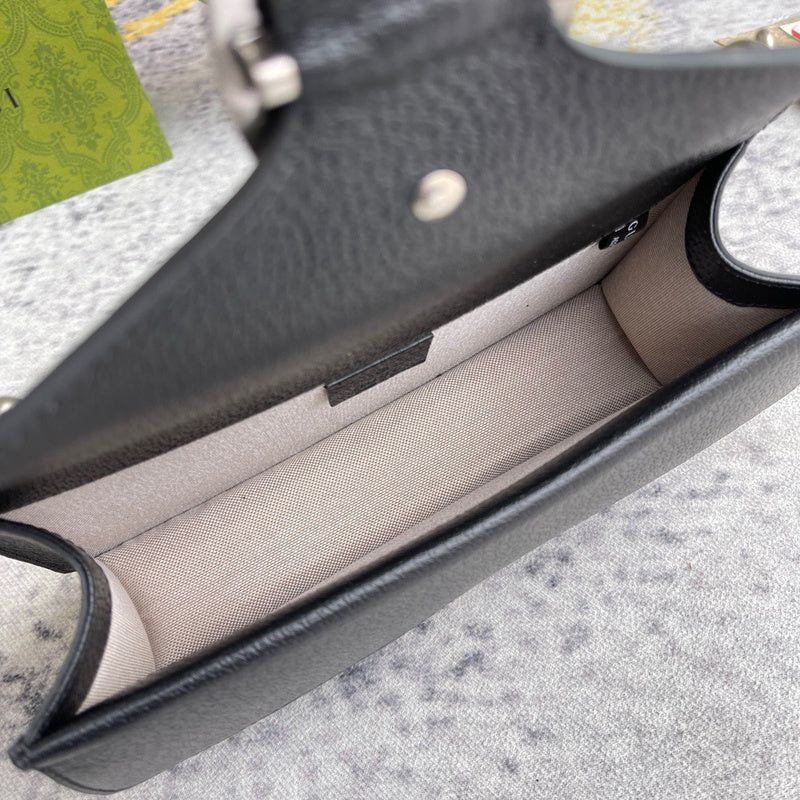 GUCCI

Dionysus GG Small Shoulder Bag