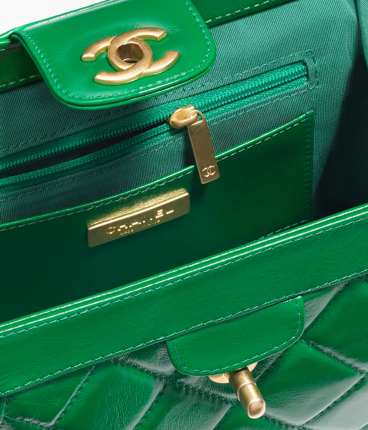 CHANEL MINI BAG WITH TOP HANDLE