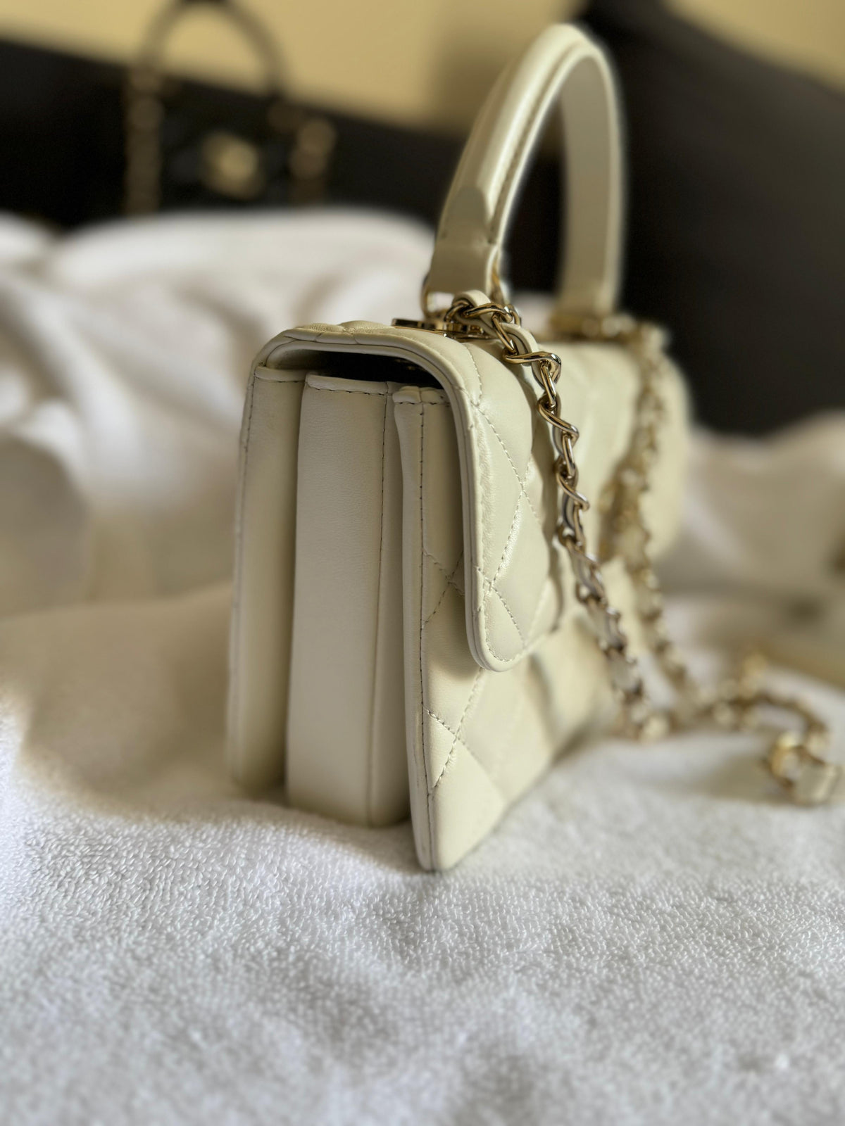 Chanel 21cm