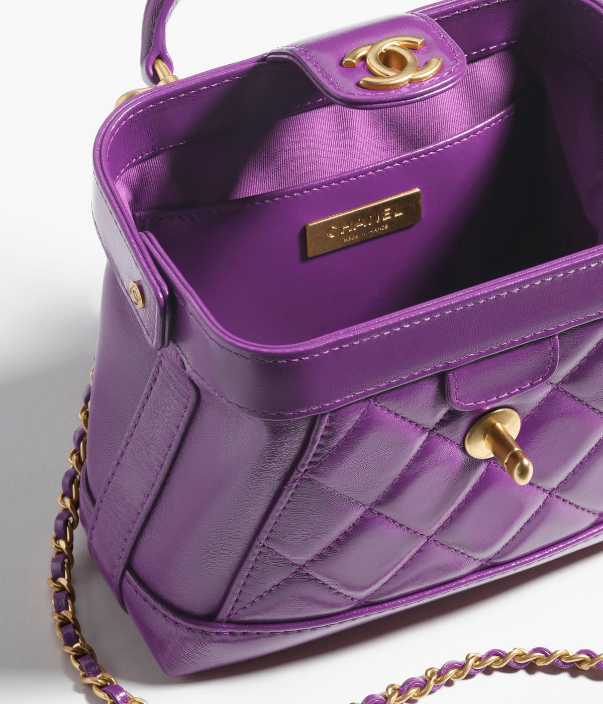 CHANEL MINI BAG WITH TOP HANDLE