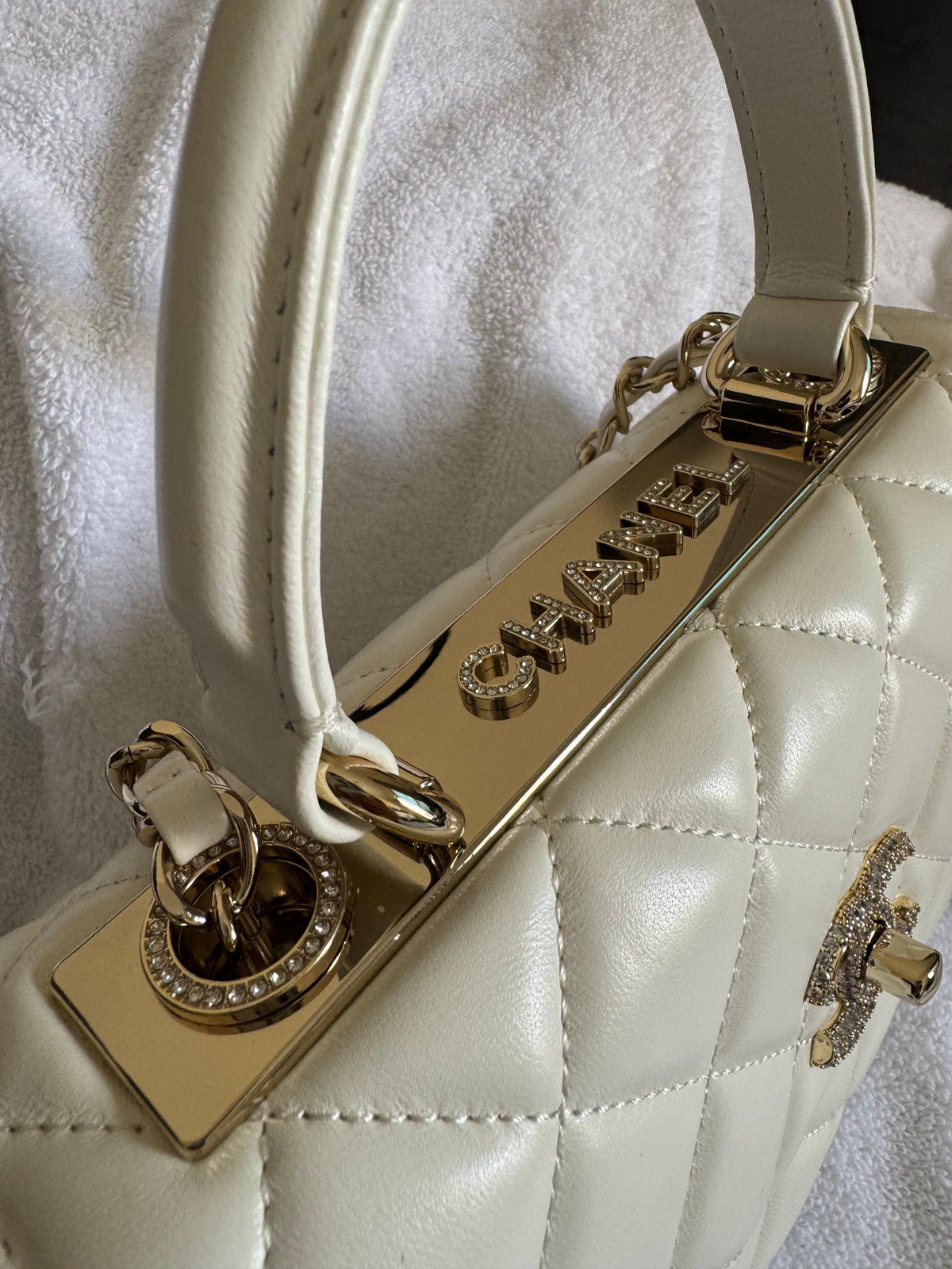 Chanel 21cm
