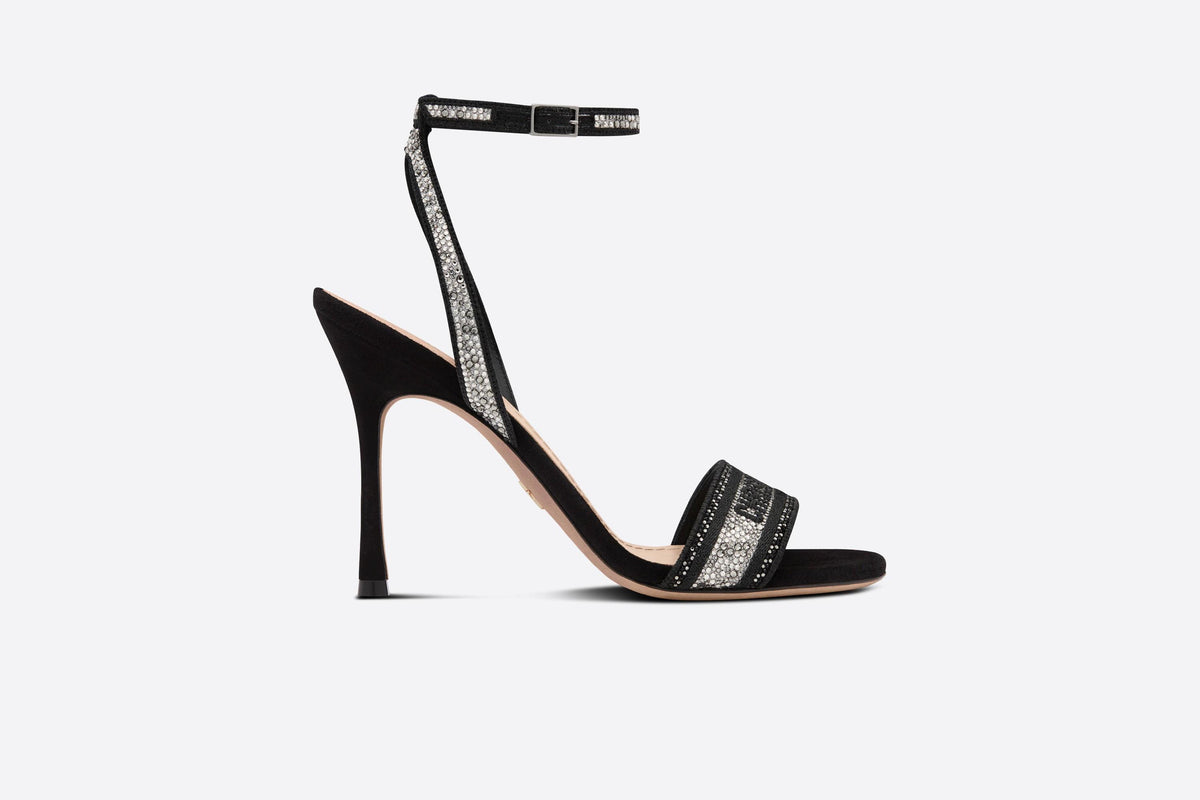 Dior pump
