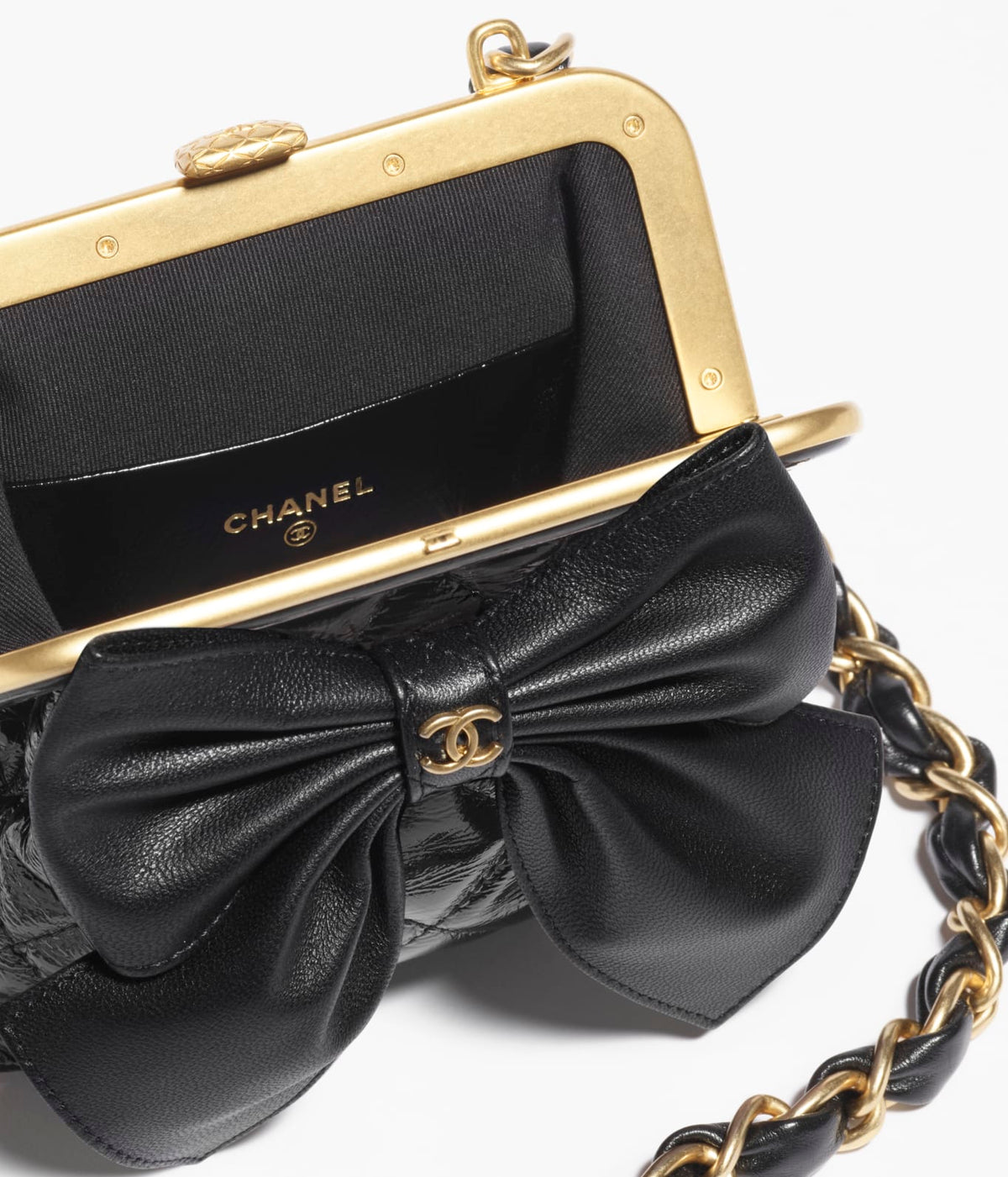 CHANEL CLUTCH WITH CHAIN