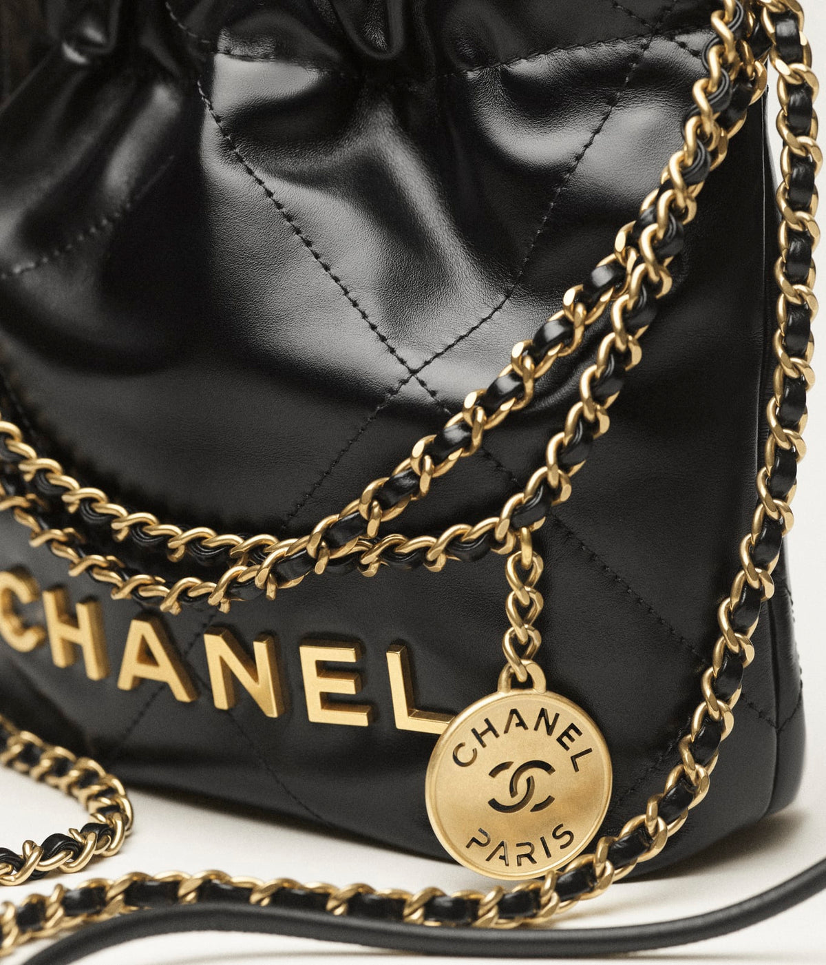 CHANEL 22 MINI HANDBAG