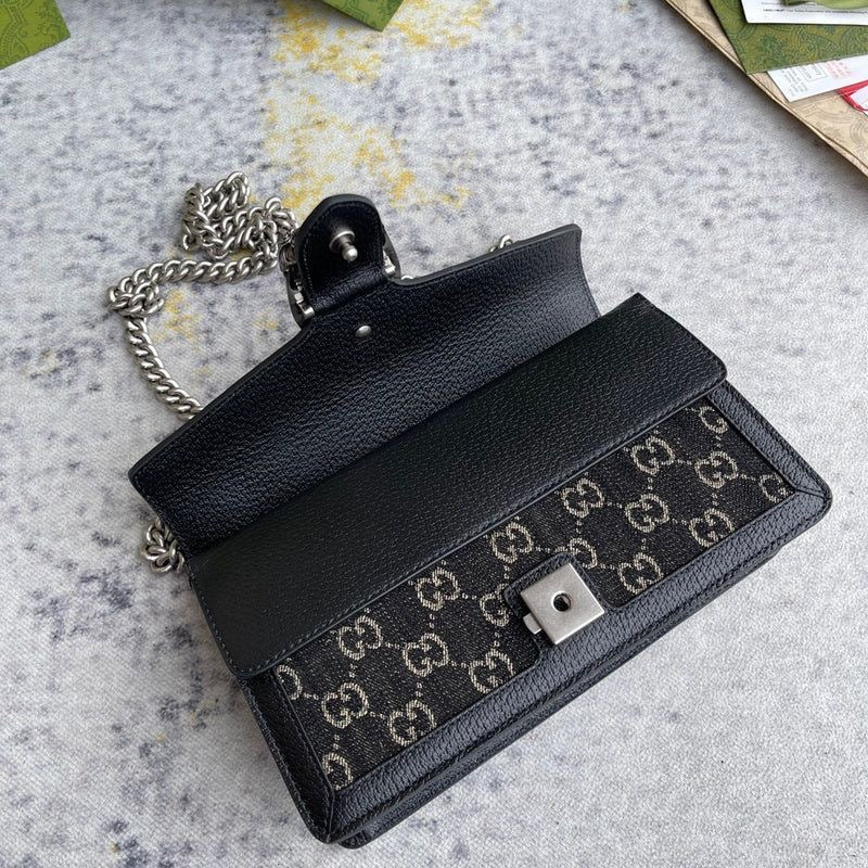 GUCCI

Dionysus GG Small Shoulder Bag