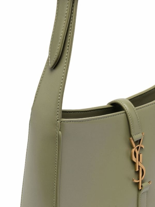 SAINT LAURENT  Le 5 À 7 Hobo Bag