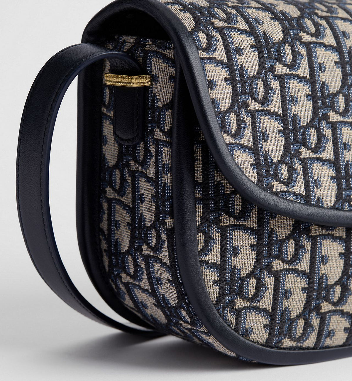 Medium Dior Médaillon Flap Bag