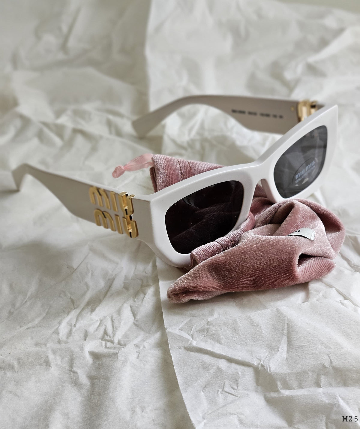 Miu Glimpse sunglasses