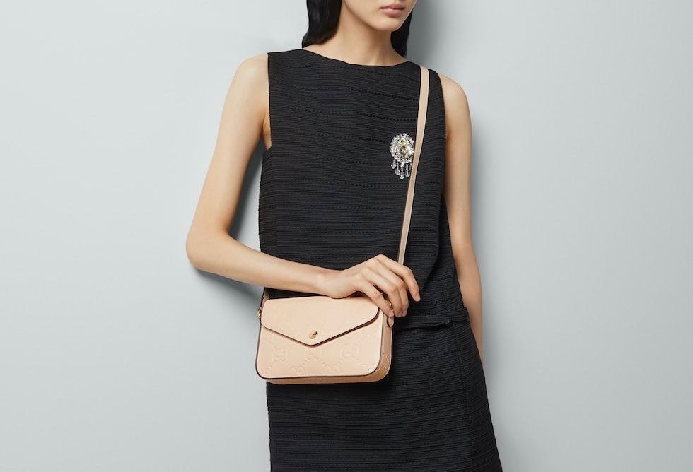 GG SUPER MINI SHOULDER BAG