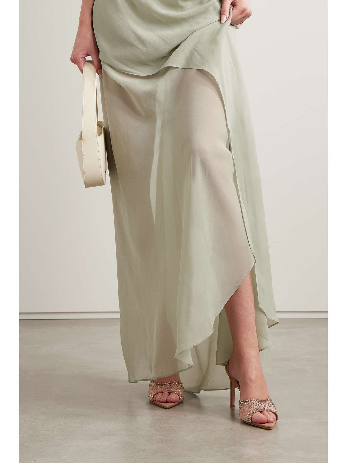 GIANVITO ROSSI
Rania 85 Suede Organza Embellished Mules