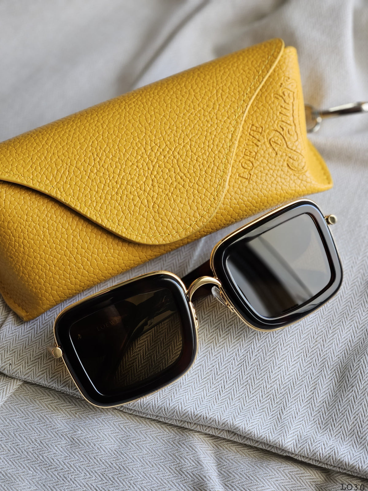 Loewe glasses