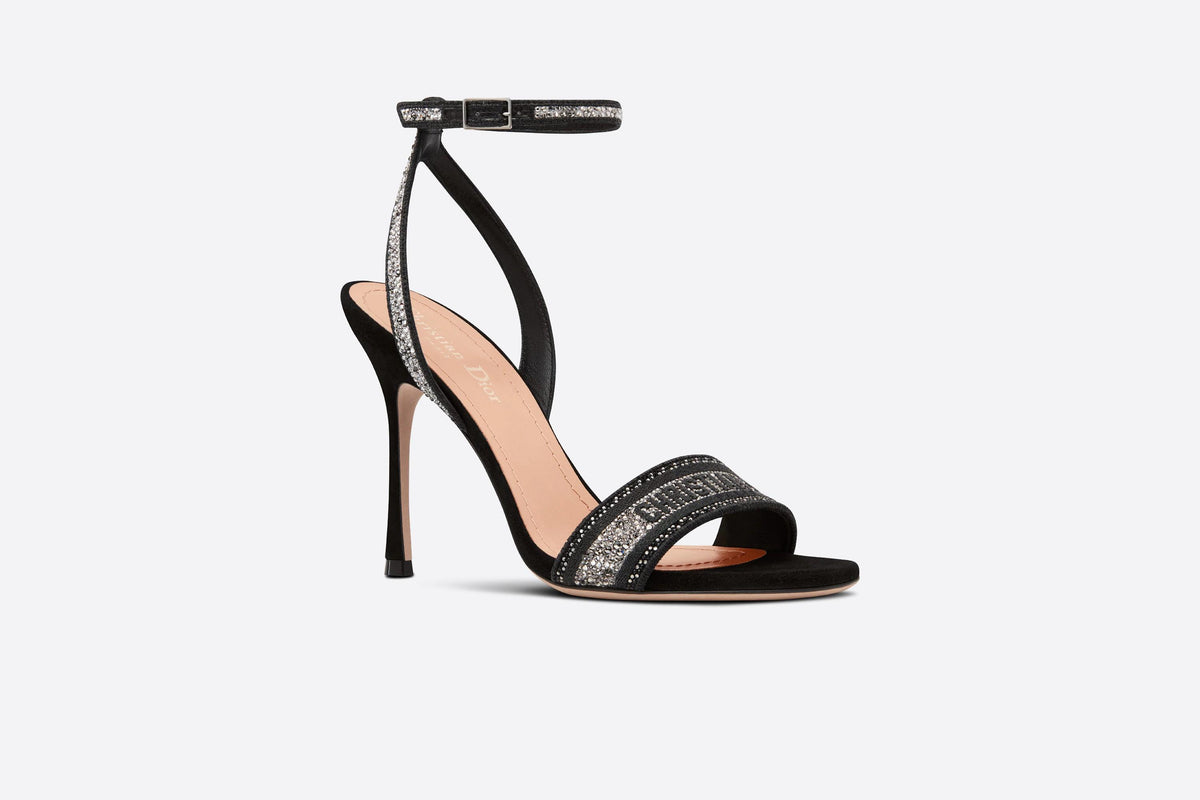 Dior pump