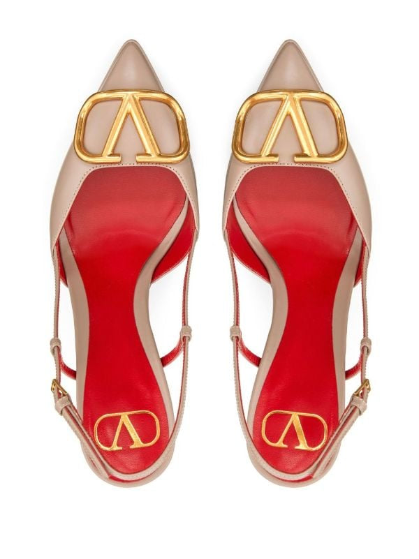 Valentino pump