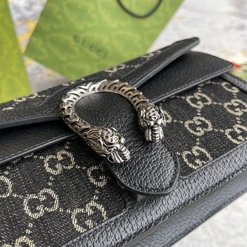 GUCCI

Dionysus GG Small Shoulder Bag